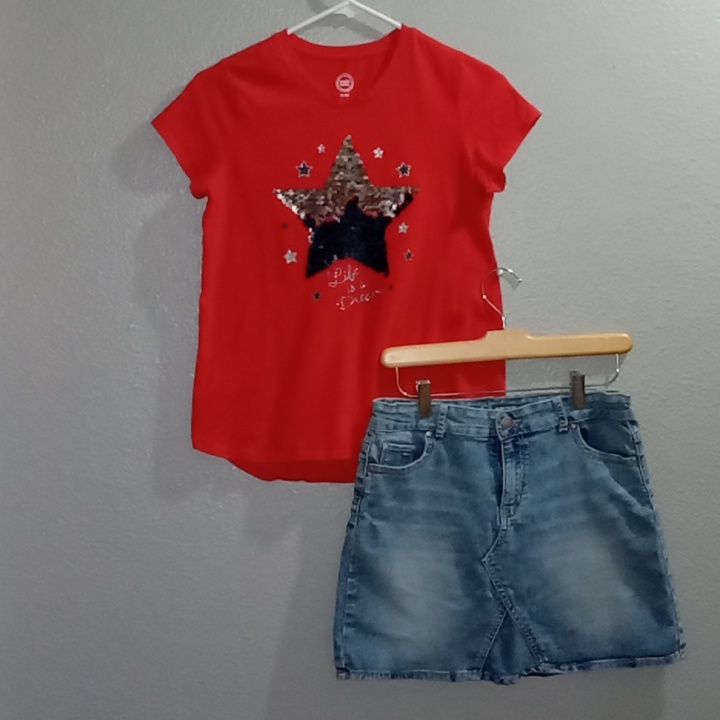 Wonder Nation Denim Skirt And Sequin T-Shirt